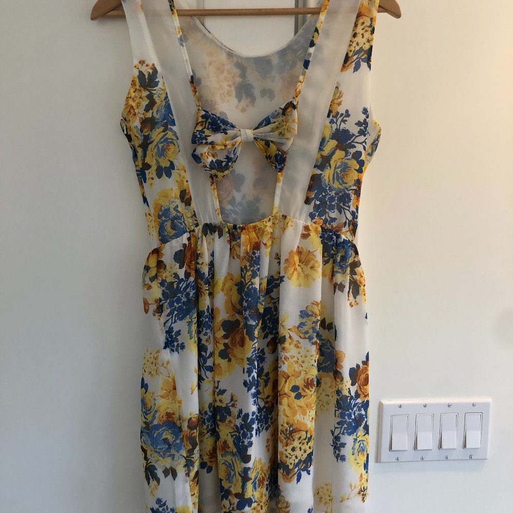 Flower Printed Dress with Open Back & Bow in Back